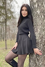 Alla , 22 years old – black hair,  green eyes from Brasov, Romania - Photo 1236350