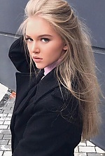 Valeria , 24 years old – light brown hair,  grey eyes from Kyiv, Ukraine - Photo 1175878