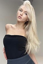 Valeria , 24 years old – light brown hair,  grey eyes from Kyiv, Ukraine - Photo 1351215