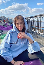Valeriia , 26 years old – brunette hair,  green eyes from Kyiv, Ukraine - Photo 1303767