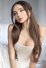 Elizabeth , 24 years old – light brown hair,  blue eyes from Kiev, Ukraine - Photo 1849844