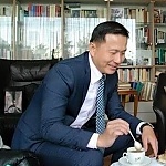 韋恩晴朗 , 59 years old –  hair,   eyes from Tianan, Taiwan - Photo 1317029