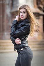 Lina , 29 years old – light brown hair,  black eyes from Myrhorod, Ukraine - Photo 323413