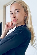 Iryna , 42 years old – blonde hair,  grey eyes from Bern, Switzerland - Photo 1391830