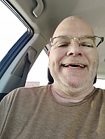 Troye , 61 years old –  hair,   eyes from Vancouver, United States - Photo 1485397