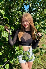 Diana , 22 years old – brunette hair,  brown eyes from Cherkasy, Ukraine - Photo 2078655