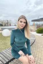 Tetiana , 22 years old – light brown hair,  brown eyes from Cherkassy, Ukraine - Photo 1784276