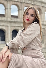 Svetlana , 24 years old – light brown hair,  brown eyes from Kiev, Ukraine - Photo 1489059