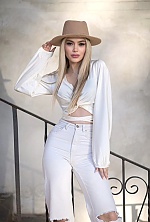 Kamila , 26 years old – blonde hair,  green eyes from Sacramento, United States - Photo 1867345