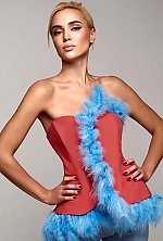 Iulia , 35 years old – blonde hair,  green eyes from Lviv, Ukraine - Photo 1537817