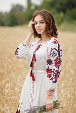 Diana , 23 years old – brunette hair,  green eyes from Kiev, Ukraine - Photo 1559073