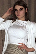 Anya , 23 years old – brunette hair,  brown eyes from Kiev, Ukraine - Photo 1573774