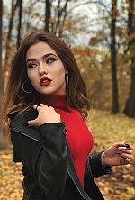 Julia , 20 years old – brunette hair,  hazel eyes from Rivne, Ukraine - Photo 1579158