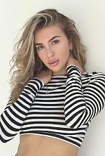 Elena , 27 years old – brunette hair,  brown eyes from Kyiv, Ukraine - Photo 1612332
