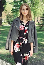 Yana , 28 years old – light brown hair,  brown eyes from Lviv, Ukraine - Photo 1637719