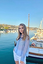 Yana , 28 years old – light brown hair,  brown eyes from Lviv, Ukraine - Photo 1637736