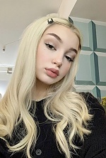 Polina , 22 years old – blonde hair,  green eyes from Rivne, Ukraine - Photo 1650421