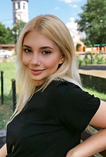 Alina , 22 years old – blonde hair,  hazel eyes from Kiev, Ukraine - Photo 1667309