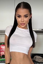 Karina , 32 years old – black hair,  brown eyes from Ovidiopol, Ukraine - Photo 2019438