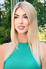 Irina , 38 years old – blonde hair,  brown eyes from Miami, United States - Photo 1807817