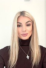 Irina , 39 years old – blonde hair,  brown eyes from Valencia, Spain - Photo 1991482