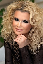 Marianna , 65 years old – light brown hair,  brown eyes from Kharkov, Ukraine - Photo 2088167