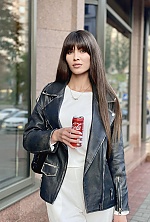 Yelyzaveta , 27 years old – brunette hair,  green eyes from Kiev, Ukraine - Photo 1707369