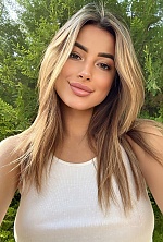 Ilona , 24 years old – light brown hair,  brown eyes from Kiev, Ukraine - Photo 1892590
