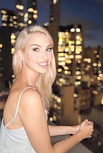 Tatiana , 34 years old – blonde hair,  grey eyes from New York, United States - Photo 1714042