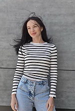 Julia , 33 years old – black hair,  brown eyes from Kyiv, Ukraine - Photo 1735690