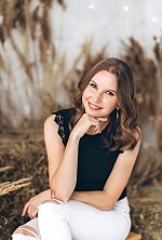 Elena , 33 years old – light brown hair,  brown eyes from Chernihiv, Ukraine - Photo 1726416