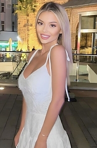 Gorgeous Dobrinka, 28 years old from Bulgaria | ID: 2235943