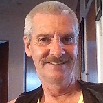 Gorgeous Chris Pivac, 63 years old from New Zealand | ID: 2252385