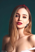 Vlada , 28 years old – light brown hair,  green eyes from Kharkiv, Ukraine - Photo 1755434