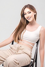 Karina , 19 years old – light brown hair,  blue eyes from Dnipro, Ukraine - Photo 1775526