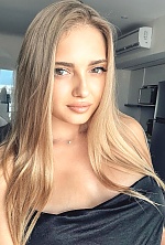 Snizhana , 27 years old – light brown hair,  brown eyes from Lviv, Ukraine - Photo 1792568