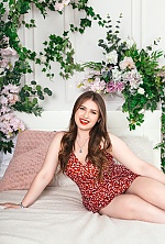Oleksandra , 21 years old – light brown hair,  green eyes from Vinnytsia, Ukraine - Photo 1818093