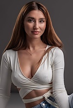 Zhanna , 33 years old – light brown hair,  brown eyes from Ottawa, Canada - Photo 2016421