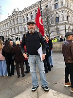 Mustafa , 61 years old –  hair,   eyes from London, England - Photo 2056772