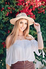 Olena , 27 years old – light brown hair,  green eyes from Dubai, UAE - Photo 1810339