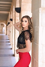 Olena , 27 years old – light brown hair,  green eyes from Dubai, UAE - Photo 1810325