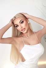 Vika , 32 years old – blonde hair,  green eyes from Kyiv, Ukraine - Photo 1918084