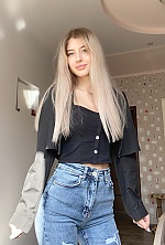 Karyna , 24 years old – blonde hair,  grey eyes from Odesa, Ukraine - Photo 1819103