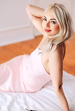 Vera , 46 years old – blonde hair,  hazel eyes from Los Angeles, United States - Photo 1828998