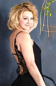 Gorgeous Vira, 54 years old from France | ID: 2317645