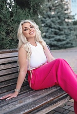Elena , 38 years old – blonde hair,  brown eyes from Berlin, Germany - Photo 1829530