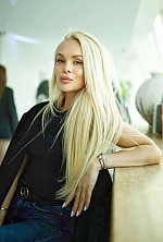 Alena , 31 years old – blonde hair,  blue eyes from Munich, Germany - Photo 1833046