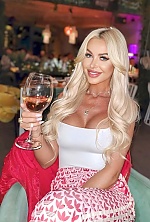 Mirabela , 40 years old – blonde hair,  blue eyes from Bucharest, Romania - Photo 1834857