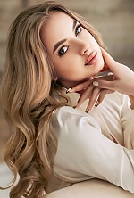 Nadezhda , 22 years old – light brown hair,  grey eyes from Miami, United States - Photo 1837793
