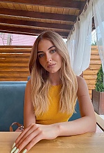 Ilona , 22 years old – light brown hair,  green eyes from Kyiv, Ukraine - Photo 1847988